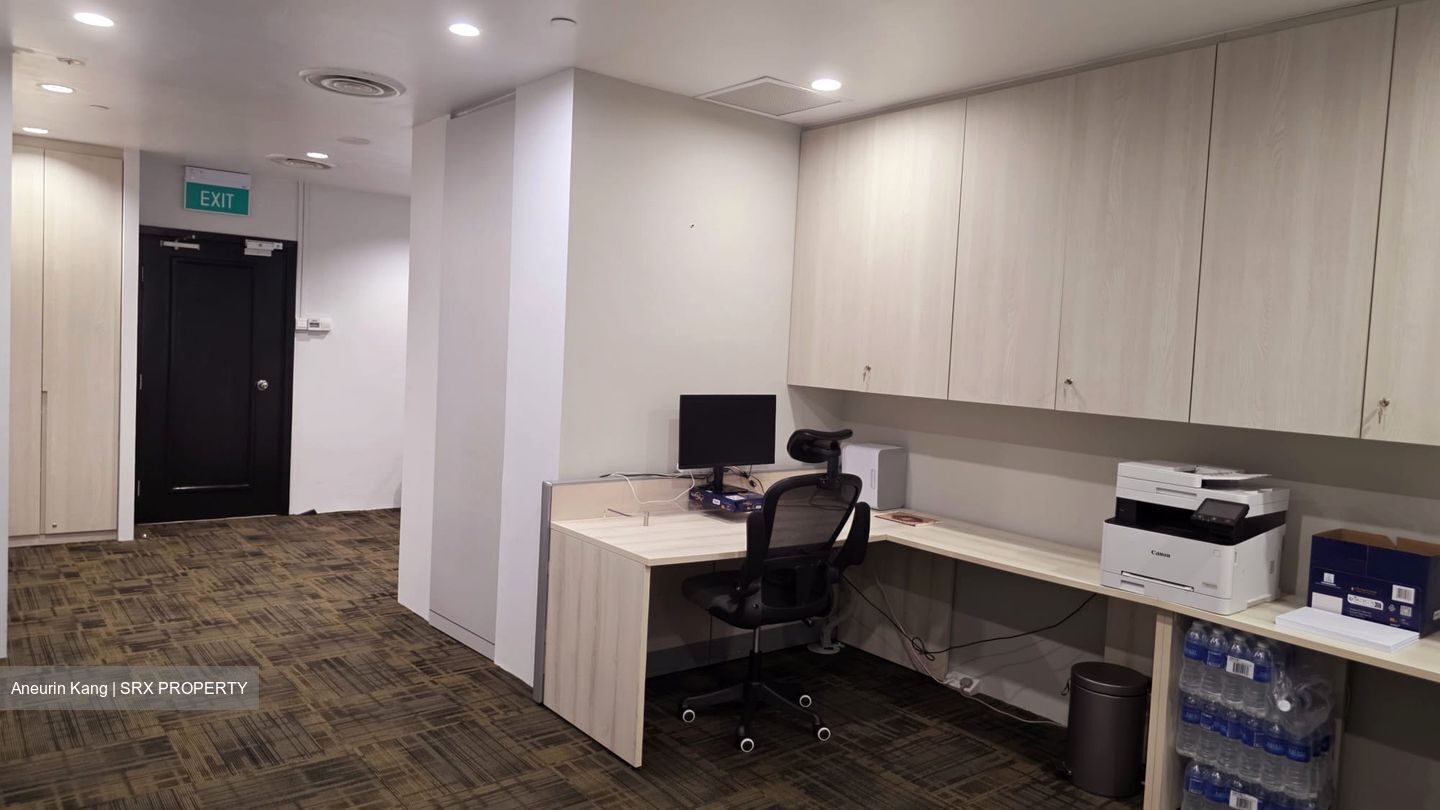 International Building (D9), Office #596513641